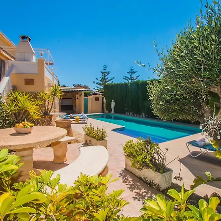 Abahana Villas Rebecca Villa