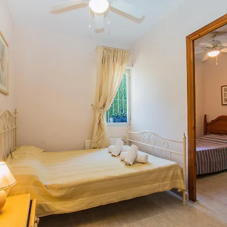 Abahana Villas Rebecca
