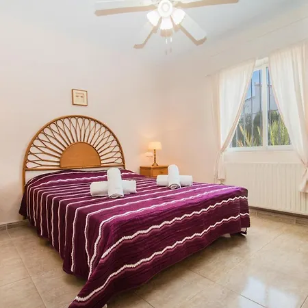 Abahana Villas Rebecca Villa